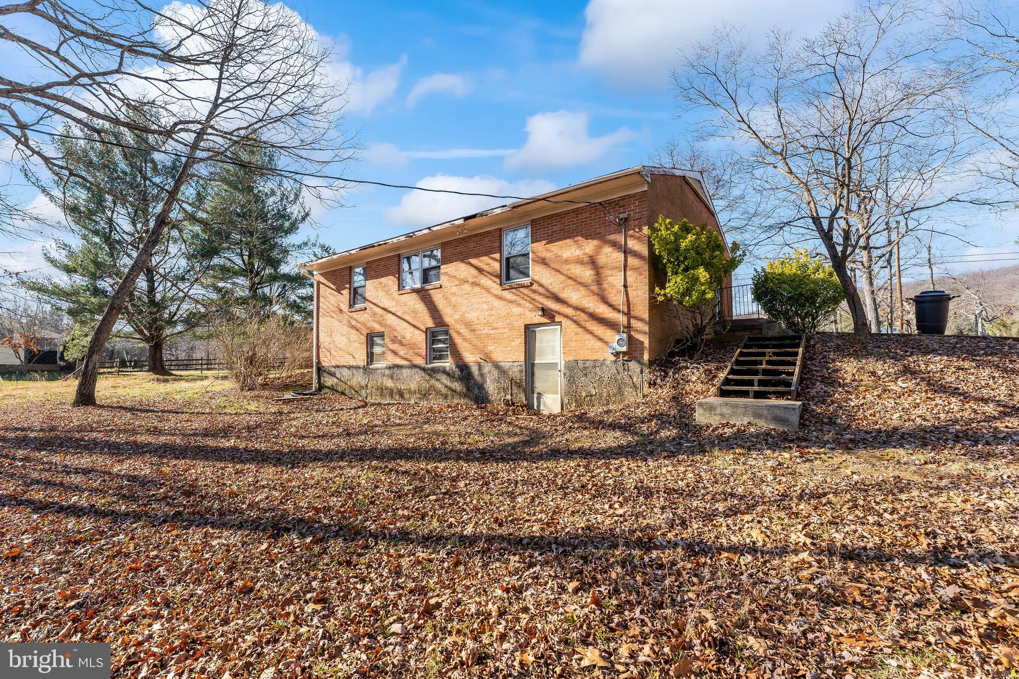 5719 Beverleys Mill Road Broad Run, VA 20137 - Photo 19 of 38 Rear of home