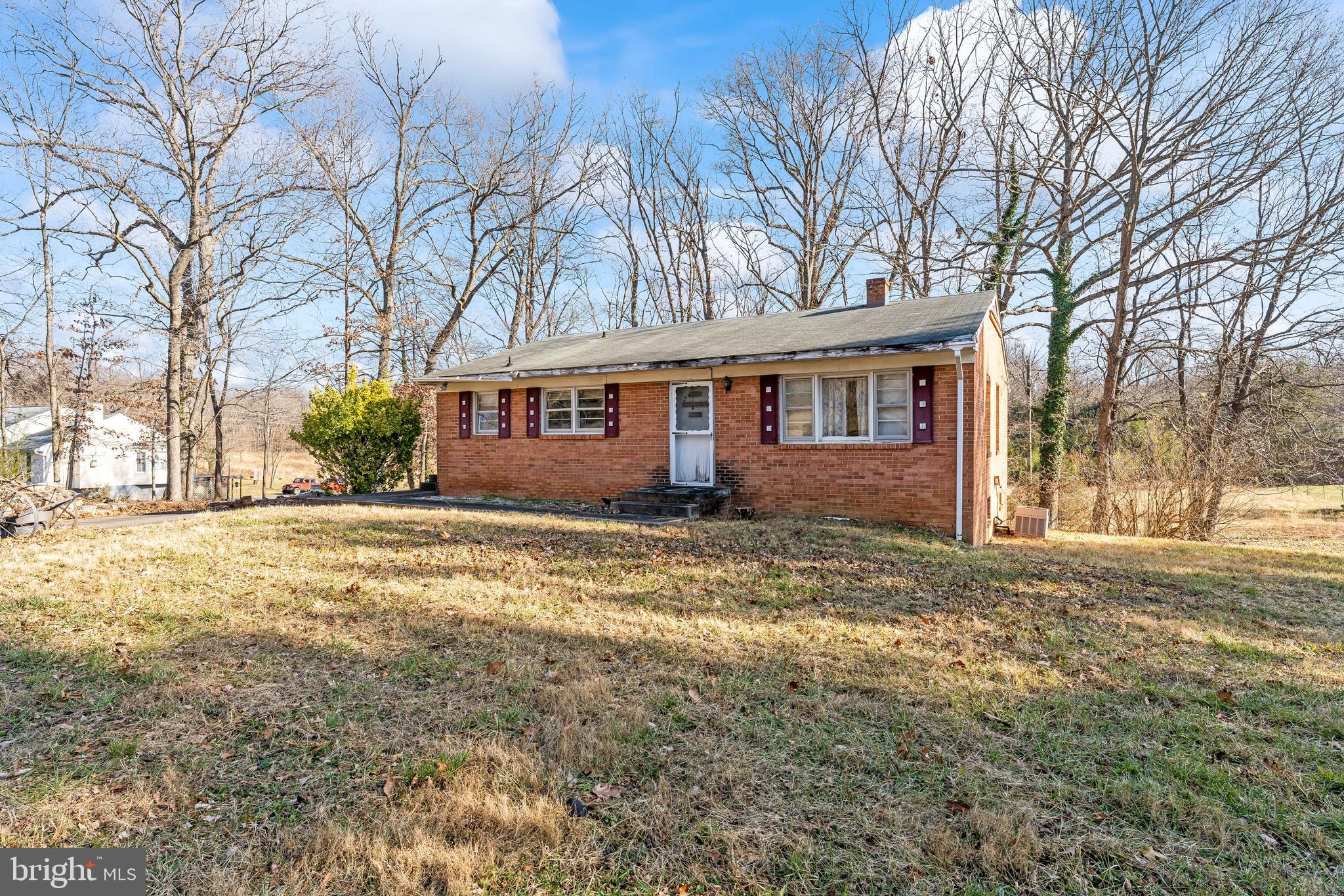 5719 Beverleys Mill Road Broad Run, VA 20137 - Photo 2 of 38