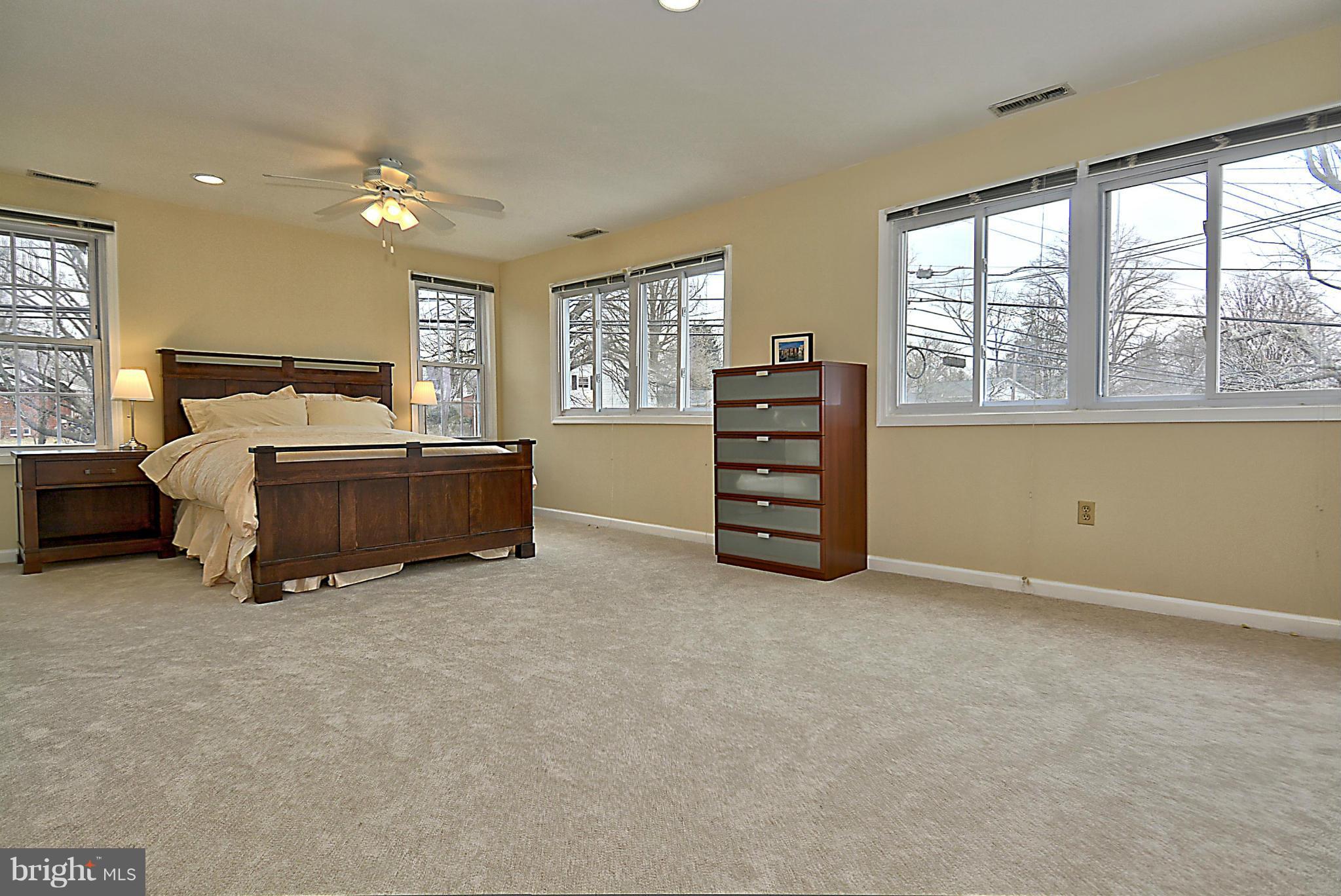 5901 Rolston Road Bethesda, MD 20817 - Photo 13 of 30 Bedroom (Master)