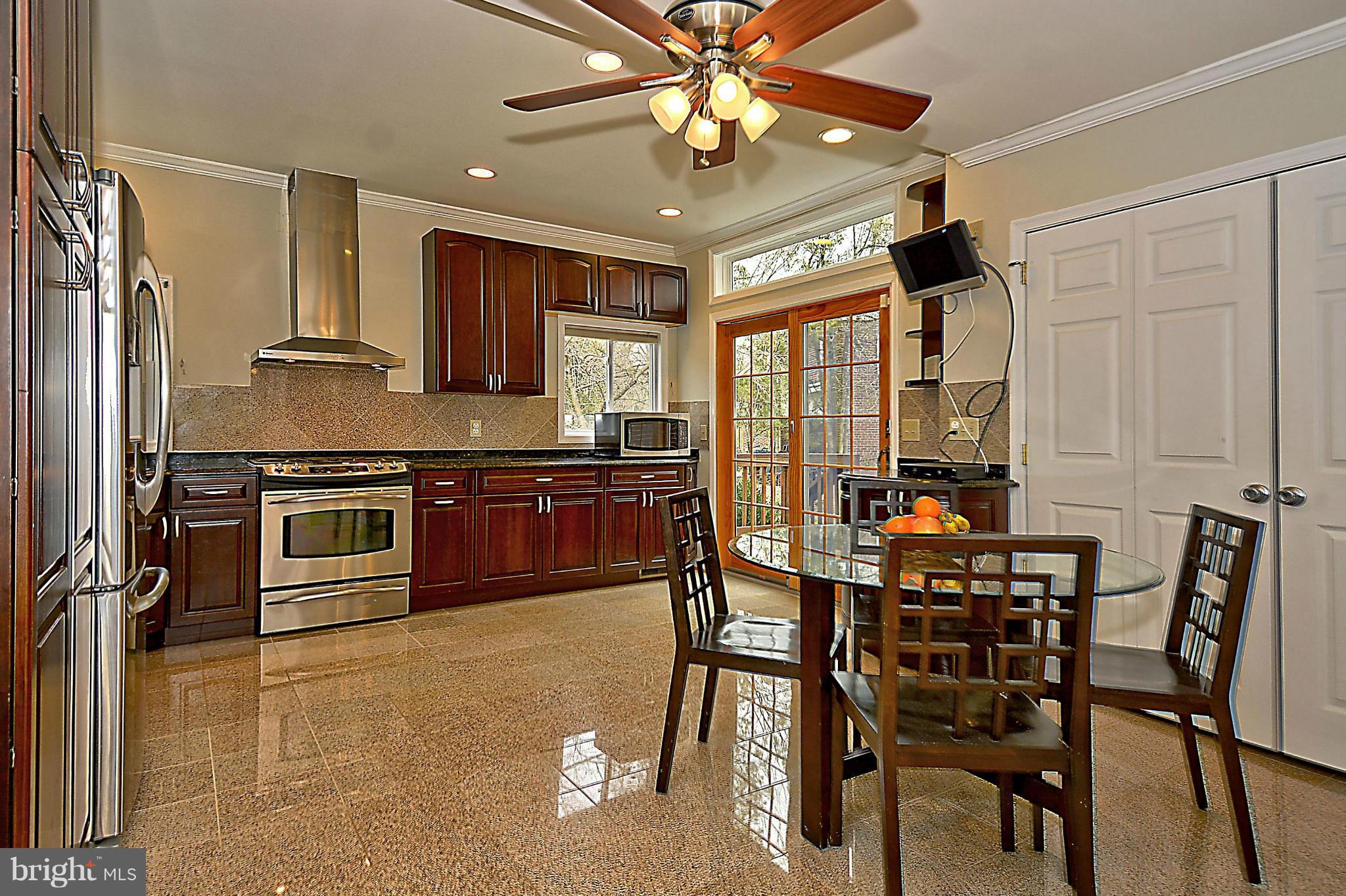 5901 Rolston Road Bethesda, MD 20817 - Photo 6 of 30 Kitchen
