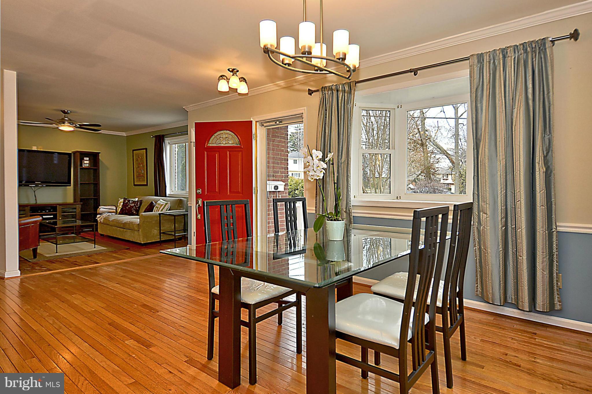 5901 Rolston Road Bethesda, MD 20817 - Photo 8 of 30 Dining Room
