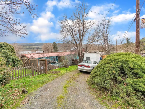 $109,900 | 78 Main Street, Wishram, WA 98673