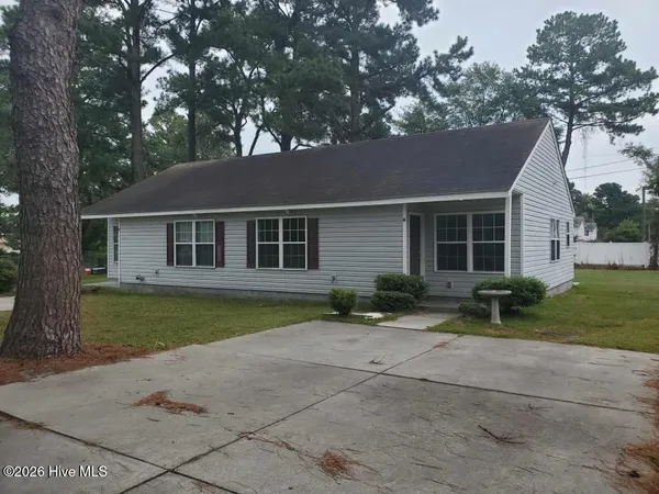$1,350 | 1338 Hunters Road, Unit A, New Bern, NC 28562