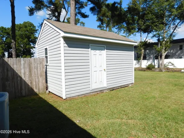 $1,350 | 1338 Hunters Road, Unit A, New Bern, NC 28562
