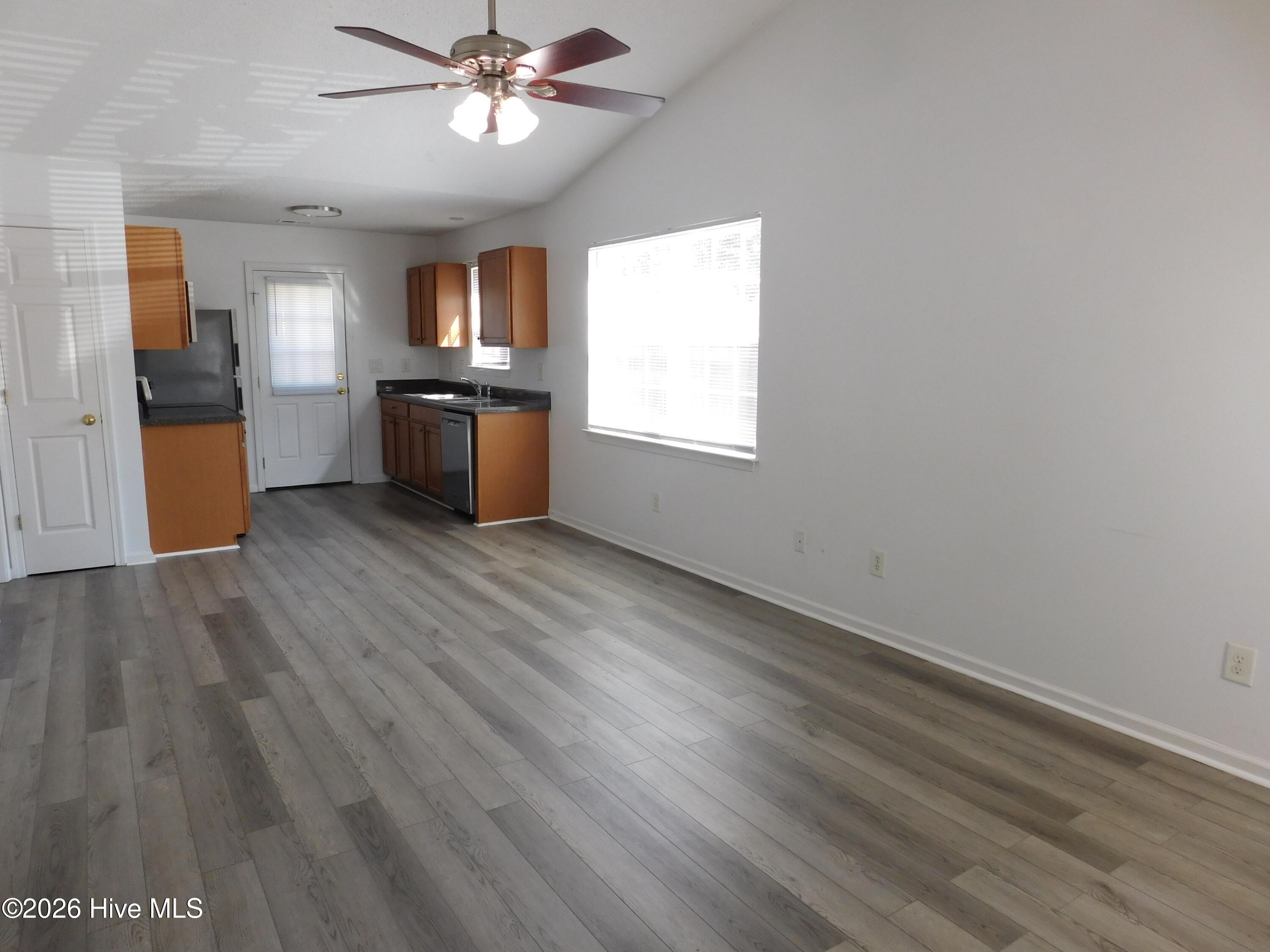 1338 Hunters Road, Unit A New Bern, NC 28562 - Photo 3 of 18 DSCN5155