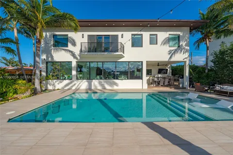$7,575,000 | 12880 North Bayshore Drive, North Miami, FL 33181