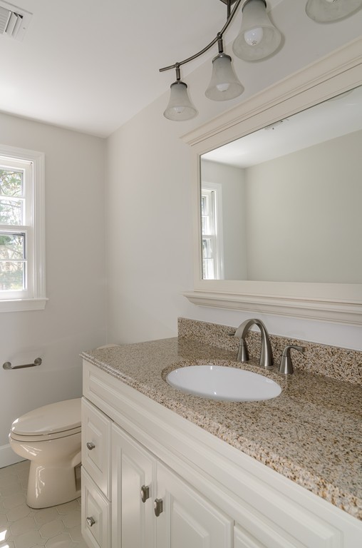 94 Albion Road Wellesley, MA 02481 - Photo 13 of 16