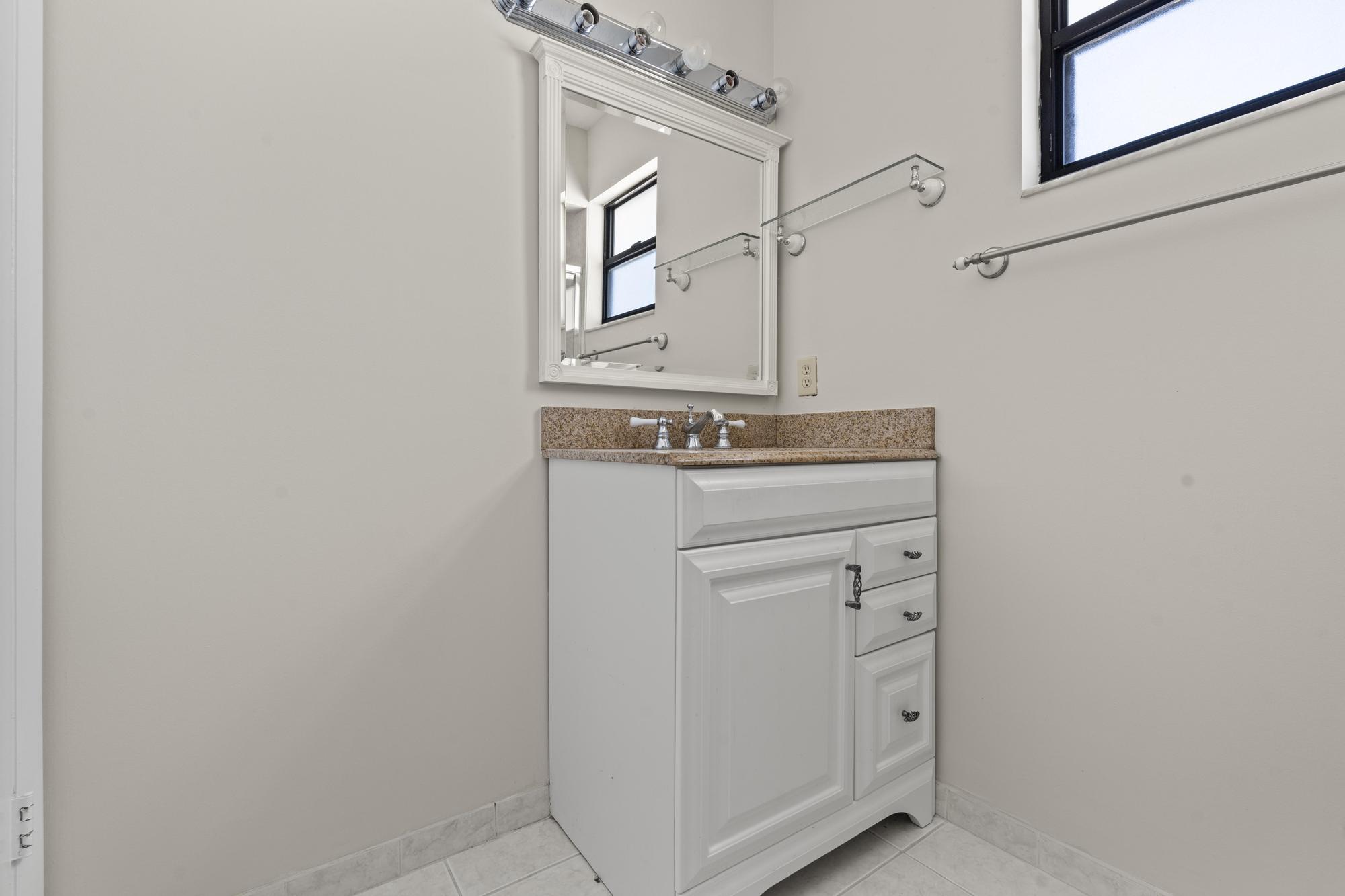 2441 Southeast Avalon Road Port St. Lucie, FL 34952 - Photo 17 of 43 DSC03707