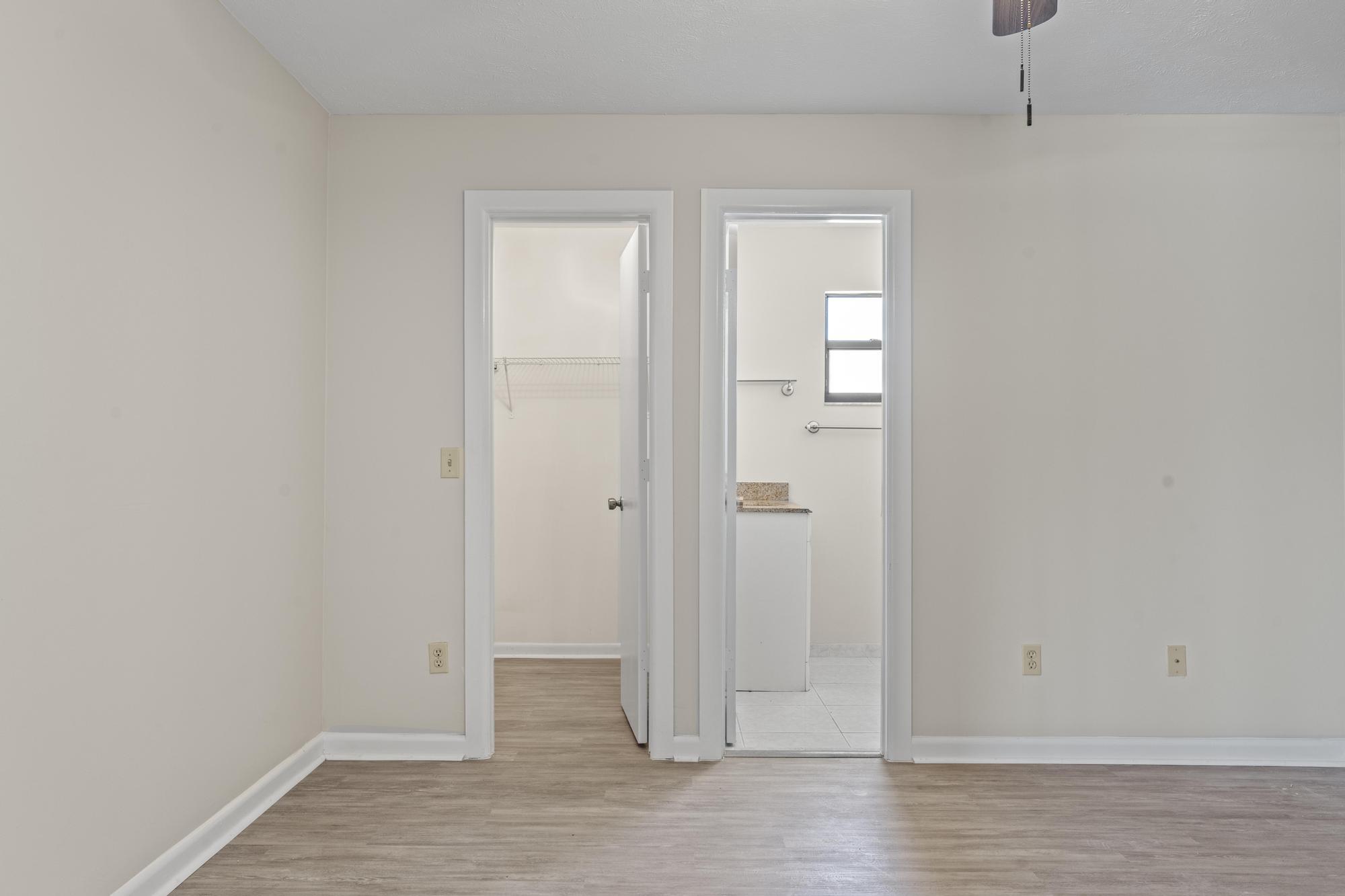 2441 Southeast Avalon Road Port St. Lucie, FL 34952 - Photo 18 of 43 DSC03713