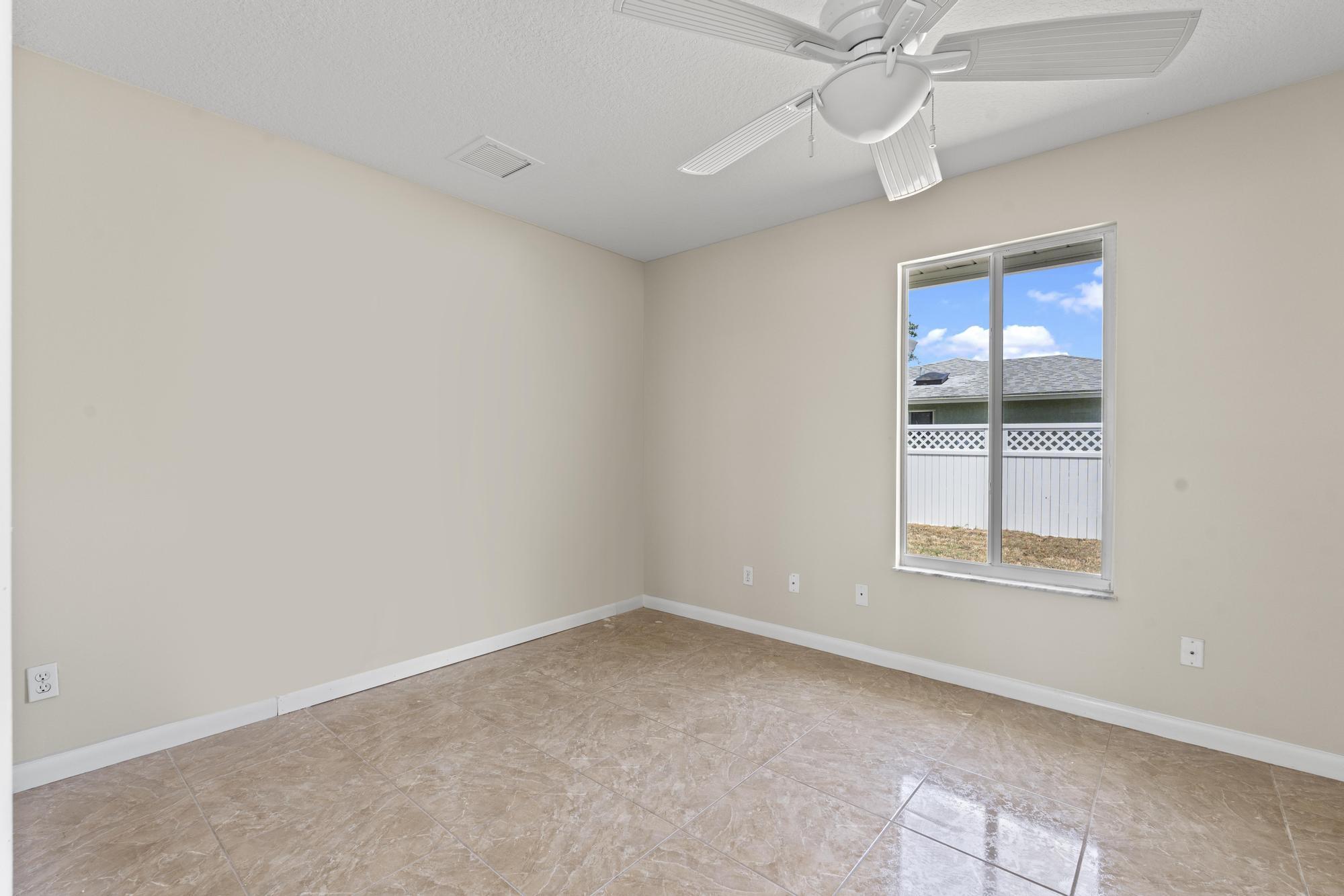 2441 Southeast Avalon Road Port St. Lucie, FL 34952 - Photo 23 of 43 DSC03728