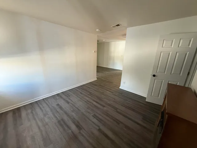 $785,000 | 447 Merton Avenue, Hartland, WI 53029