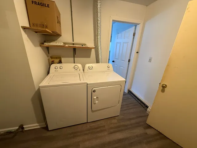 $785,000 | 447 Merton Avenue, Hartland, WI 53029