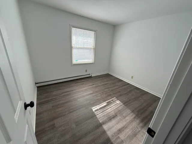 $785,000 | 447 Merton Avenue, Hartland, WI 53029