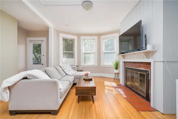 $649,500 | 6 Barnett Street, New Haven, CT 06515