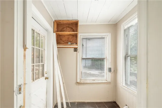 a view of an entryway with bedroom