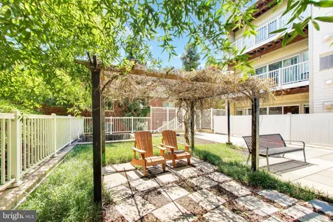 $465,000 | 8045 Newell Street, Unit 118, Silver Spring, MD 20910