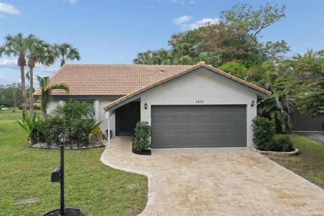 $525,000 | 1410 Riverwood Lane, Coral Springs, FL 33071