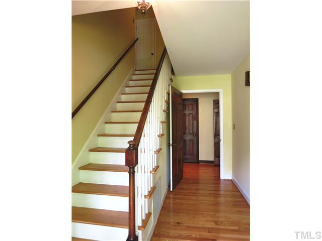 5014 Tremont Drive Raleigh, NC 27609 - Photo 2 of 25 Gracious Foyer w/hrdwd flr opens to the lg formal Living Rm and spacious formal Dining Rm. Foyer