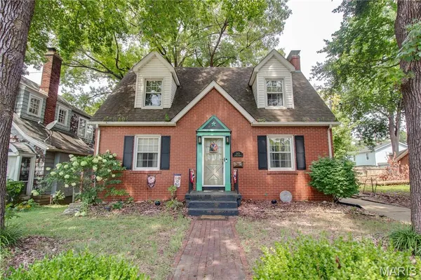 $199,900 | 2430 Maxey Street, Alton, IL 62002