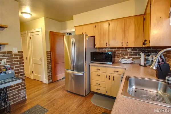 $199,900 | 2430 Maxey Street, Alton, IL 62002