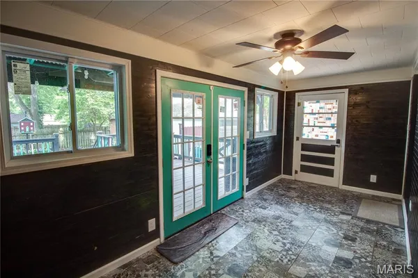 $199,900 | 2430 Maxey Street, Alton, IL 62002