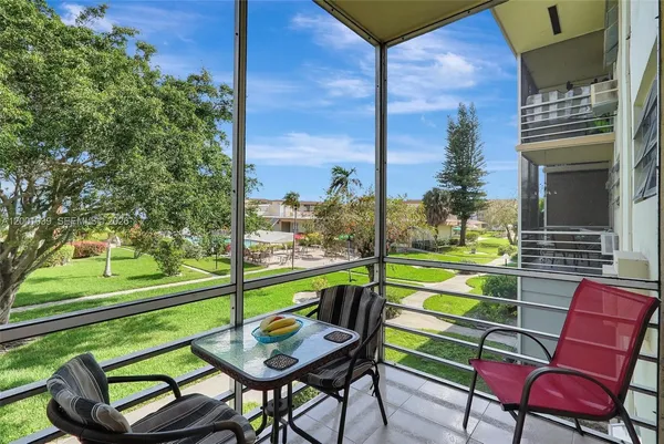 $74,900 | 16801 Northeast 13th Avenue, Unit 206, Miami, FL 33162