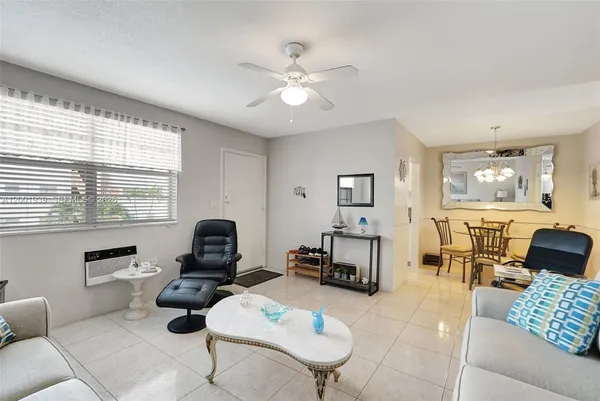 $74,900 | 16801 Northeast 13th Avenue, Unit 206, Miami, FL 33162