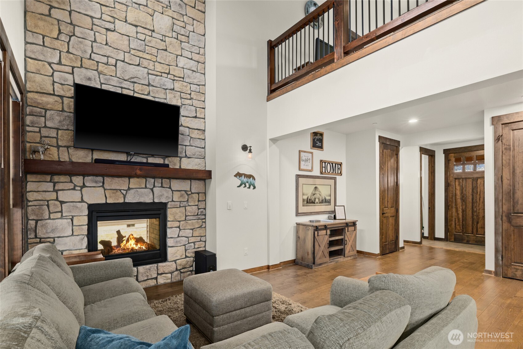 19 Big Hill Drive Cle Elum, WA 98922 - Photo 11 of 38 a living room with furniture or fireplace and a flat screen tv