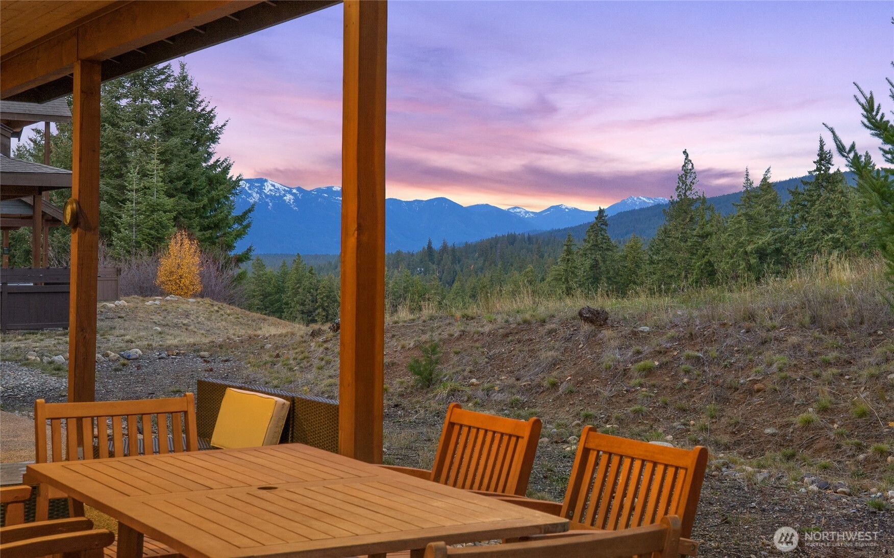 19 Big Hill Drive Cle Elum, WA 98922 - Photo 22 of 38 a outdoor view with sitting space