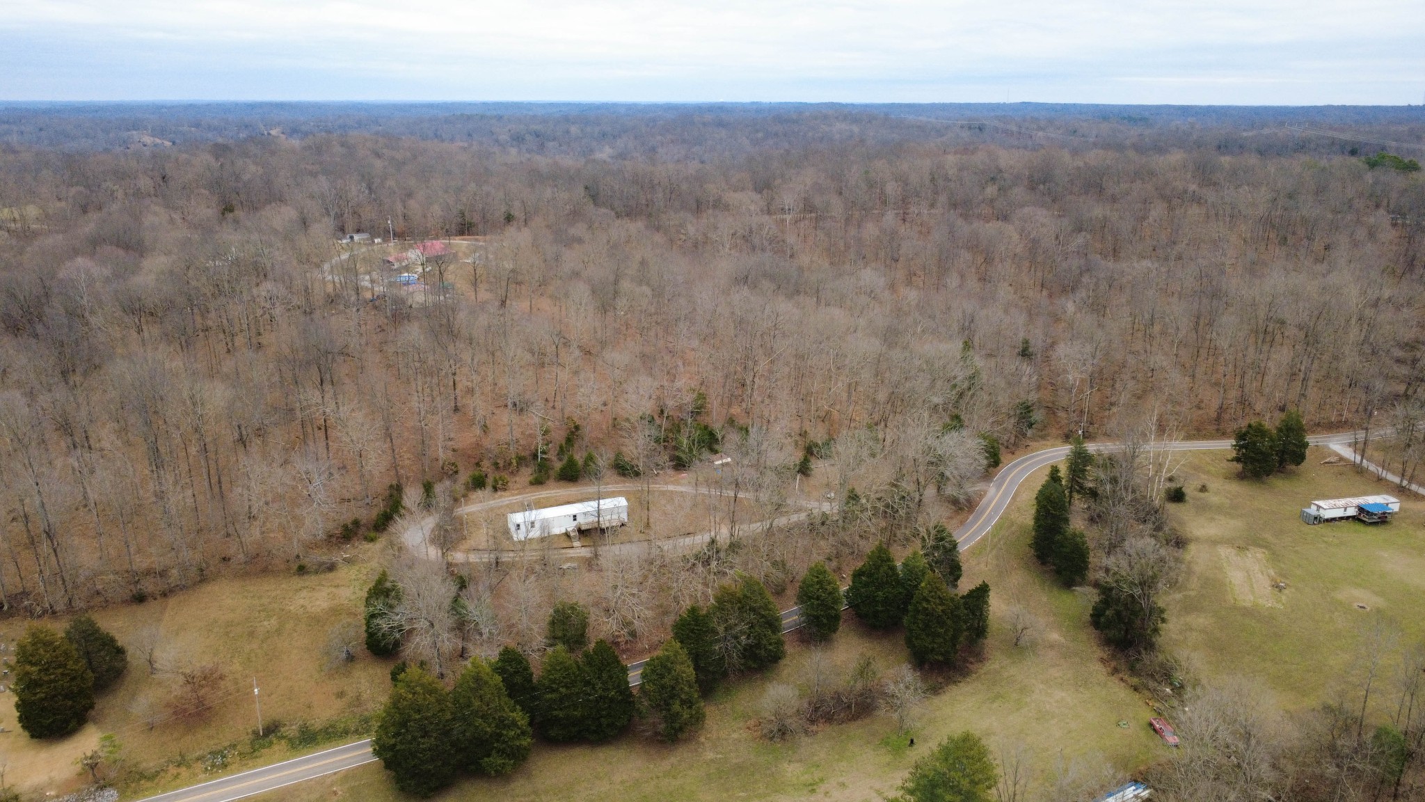 3845 Wickham Road Palmyra, TN 37142 - Photo 24 of 25 a view of a city