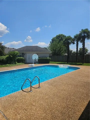 $365,500 | 102 Chinquapin Circle, Natchitoches, LA 71457