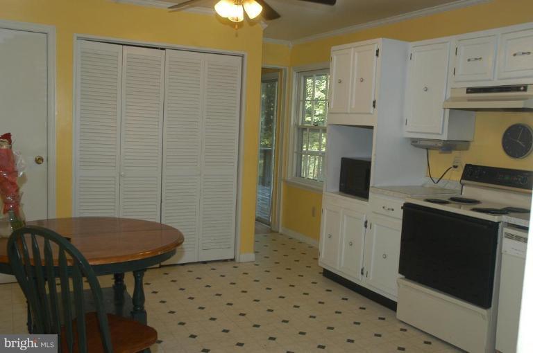 444 Buffalo Road Lusby, MD 20657 - Photo 10 of 15 Kitchen #2
