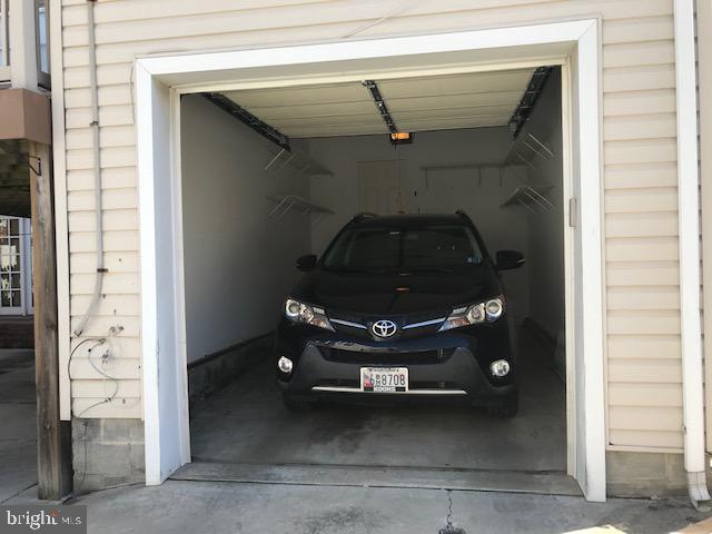 1244 Riverside Avenue Baltimore, MD 21230 - Photo 25 of 30 Pull into your own 1 car garage!