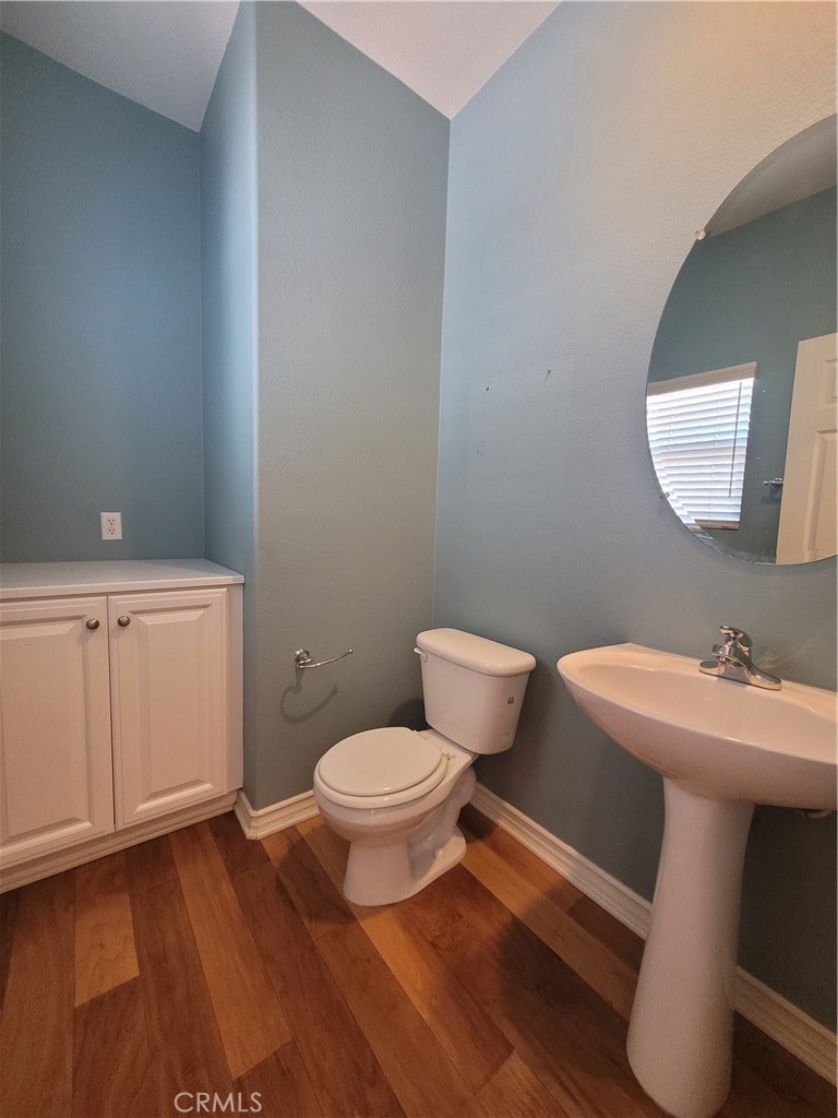 4022 Sutton Court Riverside, CA 92501 - Photo 8 of 20 Gallery Image 8