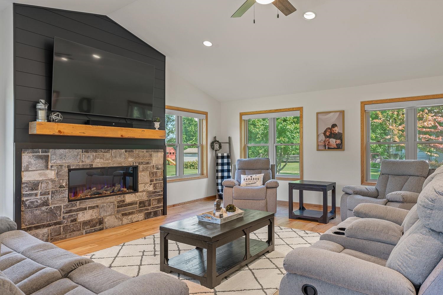 S4166 Whispering Pines Drive Baraboo, WI 53913 - Photo 18 of 56