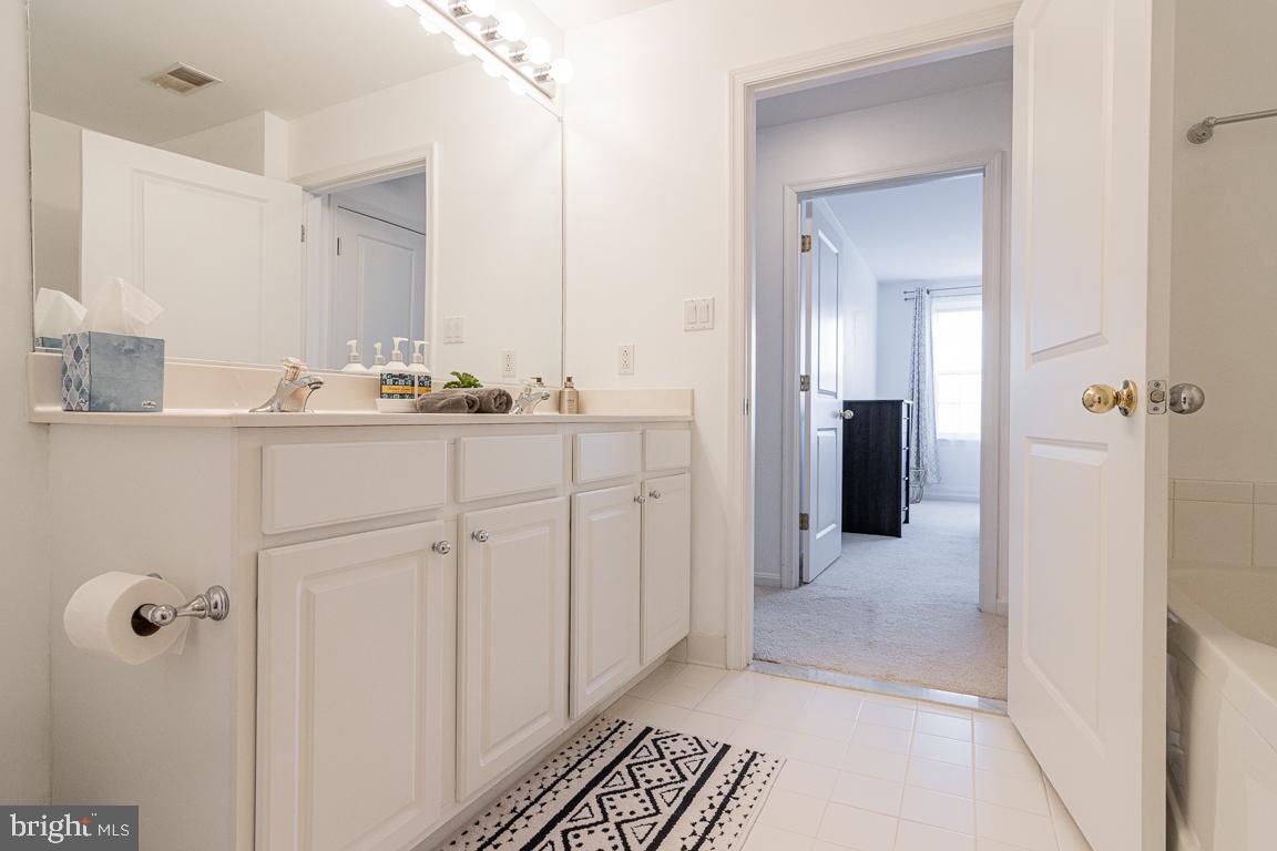4800 Coyle Road, Unit 506 Owings Mills, MD 21117 - Photo 11 of 24 Full Bath w/ Double Sink