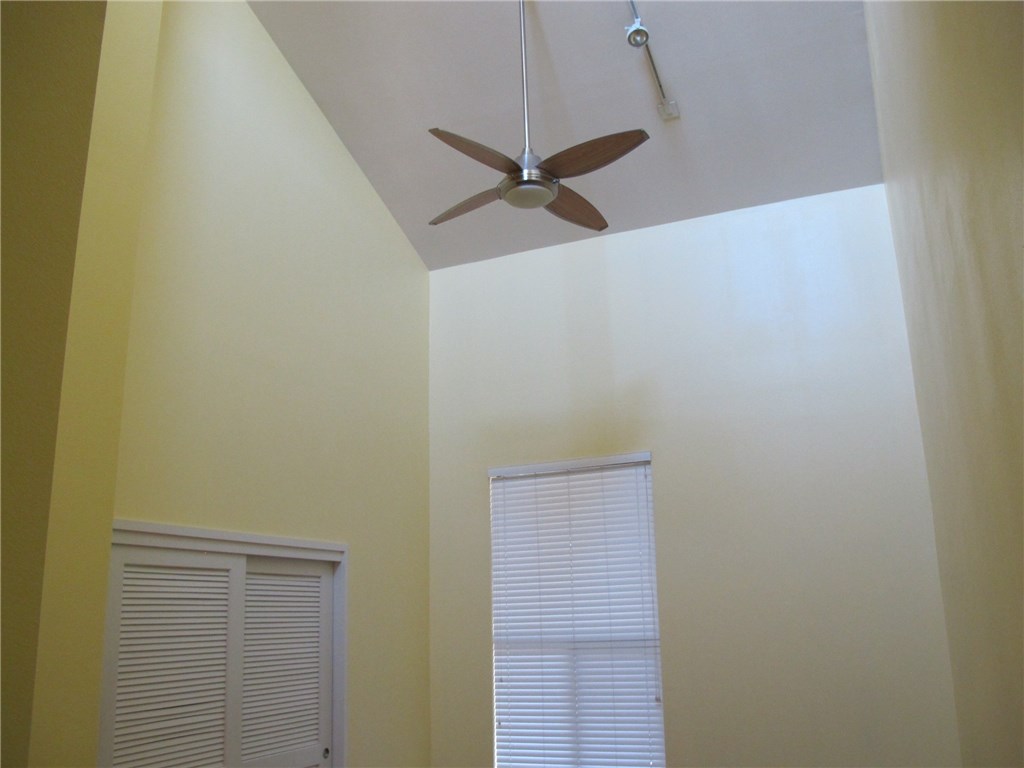 911 Keith Lane, Unit 10 Austin, TX 78705 - Photo 16 of 20