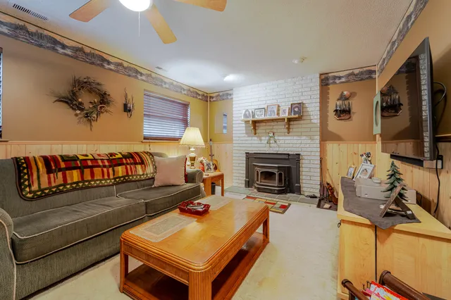 $259,000 | 22244 Birch Street, Trenton, MI 48183