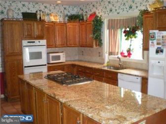 317 George Dye Road Hamilton, NJ 08690 - Photo 10 of 12
