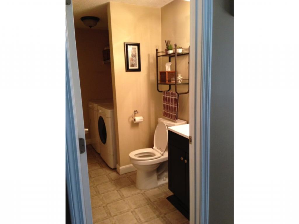 29 East Ridge Road, Unit 29 Merrimack, NH 03054 - Photo 8 of 17