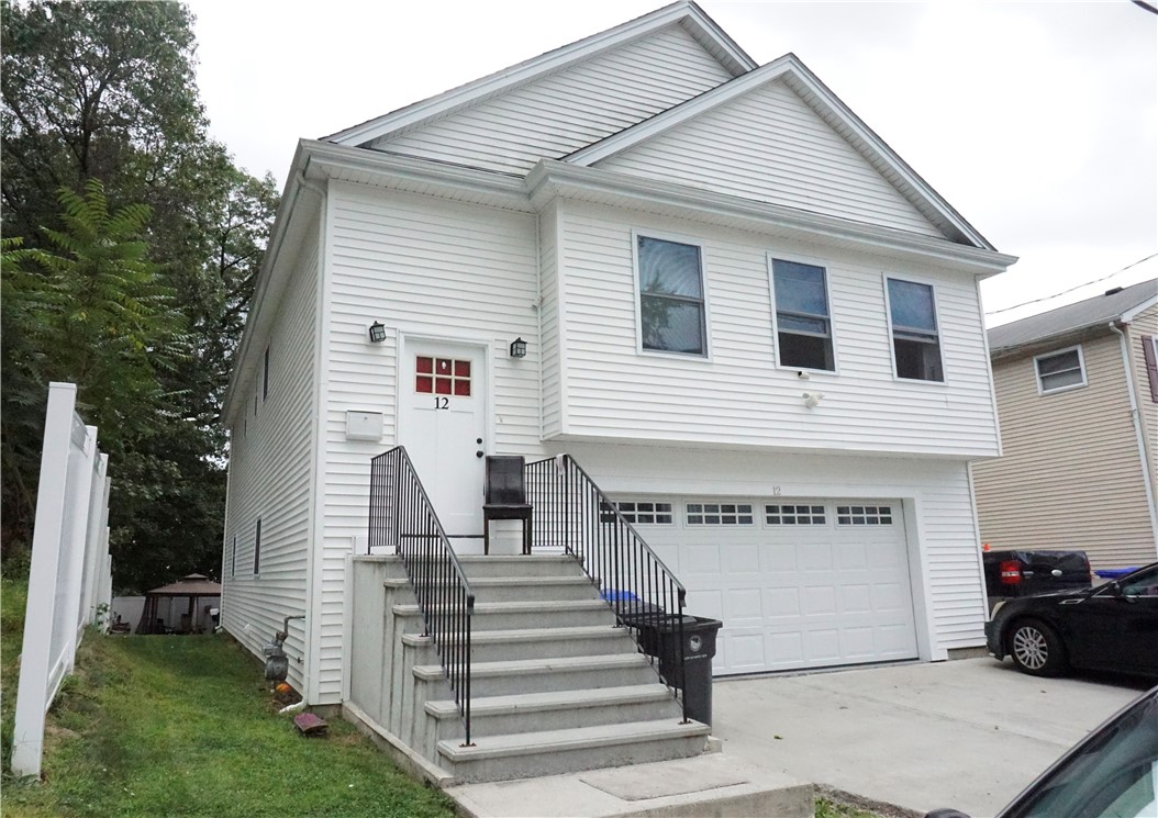 12 Thomas Avenue Pawtucket, RI 02860 - Photo 1 of 29