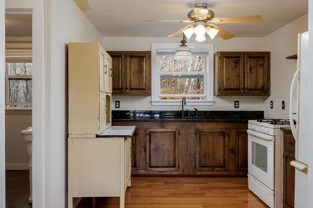 $629,000 | 189 South Hedgehog Hill Road, Newport, NH 03773