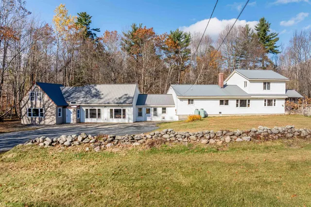 $629,000 | 189 South Hedgehog Hill Road, Newport, NH 03773