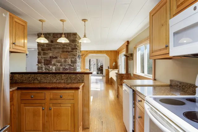 $629,000 | 189 South Hedgehog Hill Road, Newport, NH 03773