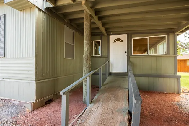 $400,000 | 2417 East Anvil Road, Amargosa Valley, NV 89020