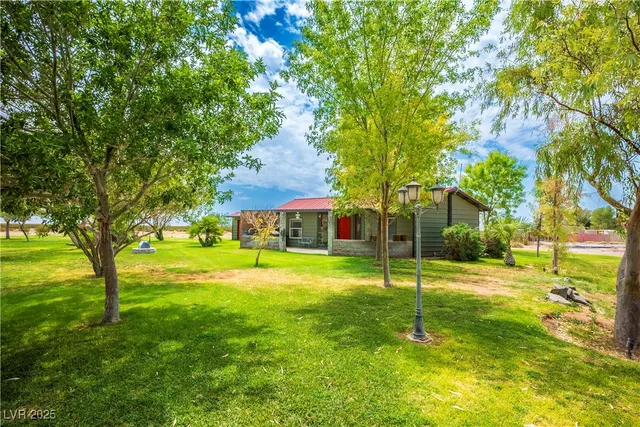 $400,000 | 2417 East Anvil Road, Amargosa Valley, NV 89020