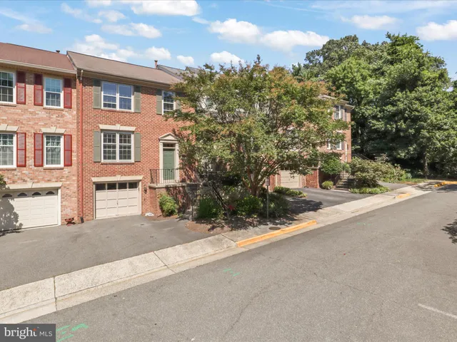 $3,150 | 5929 Woodfield Estates Drive, Alexandria, VA 22310