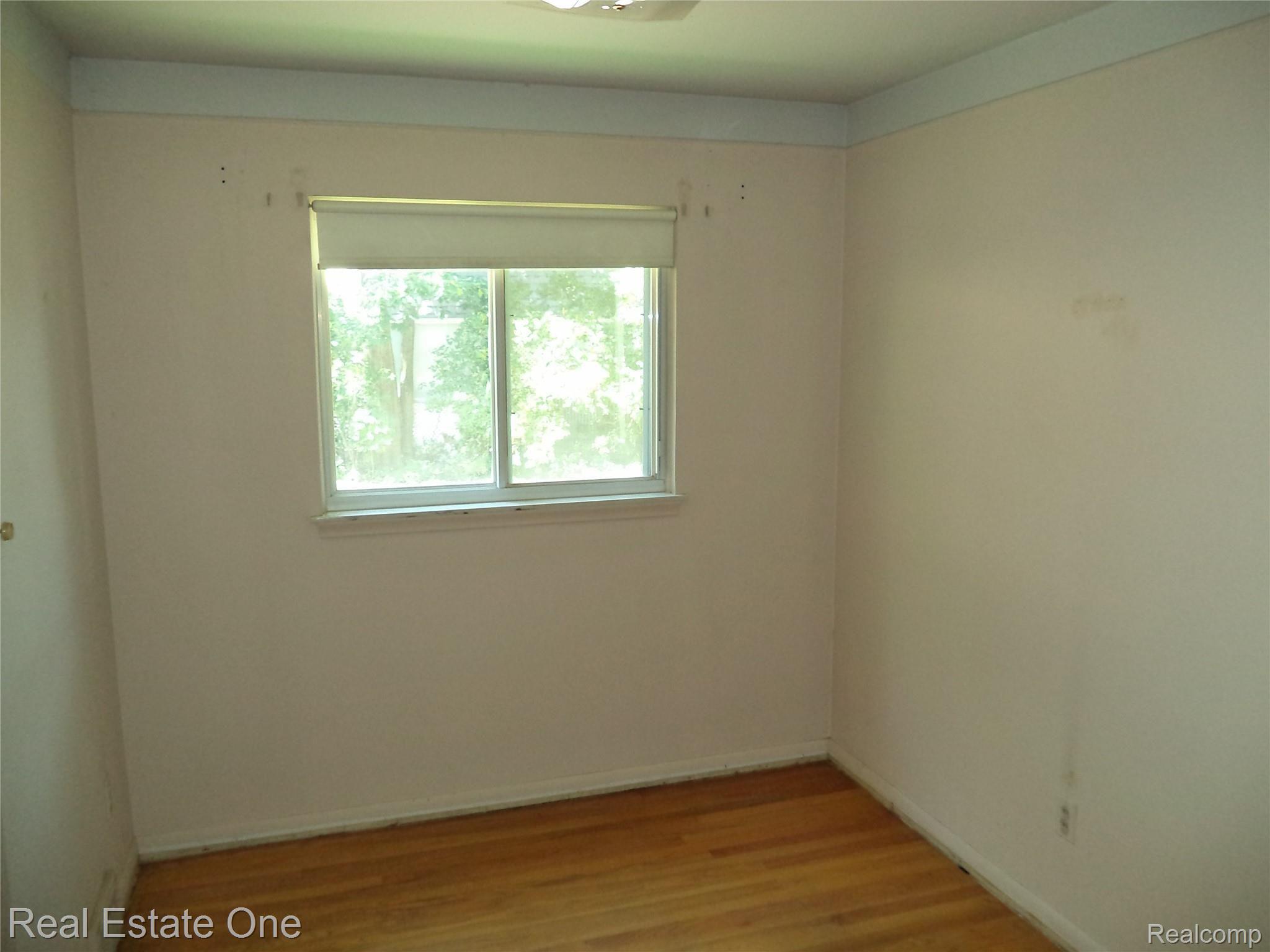 318 East Webster Road Royal Oak, MI 48073 - Photo 16 of 31 DSC03735.JPG