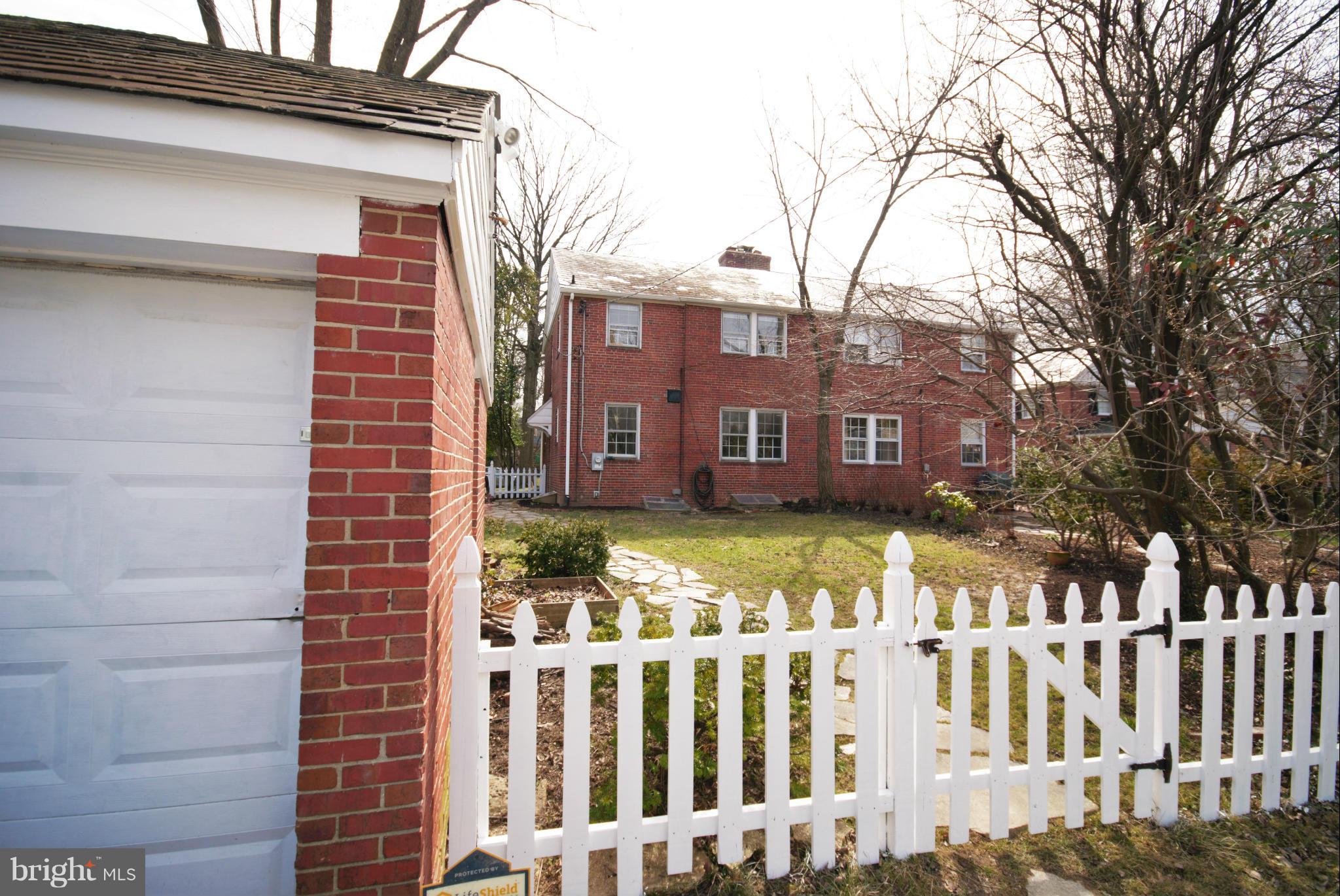 326 Paddington Road Baltimore, MD 21212 - Photo 28 of 29 a view of a brick building next to a building