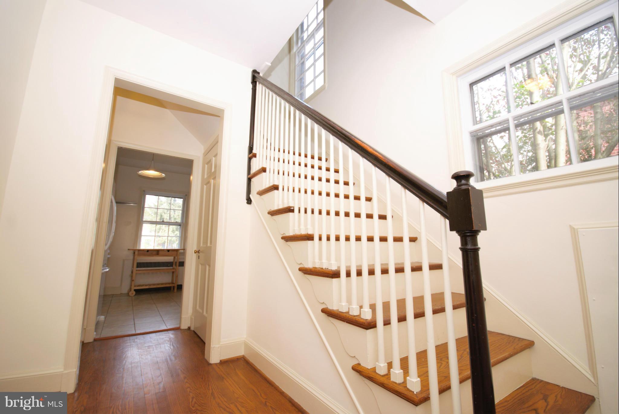 326 Paddington Road Baltimore, MD 21212 - Photo 6 of 29 a view of entryway with wooden floor